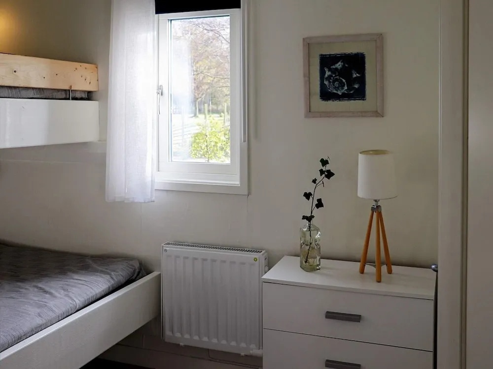 6 Person Holiday Home in Tvaaker