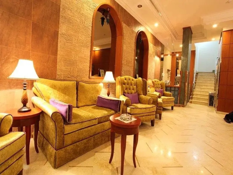 Lavande Suites