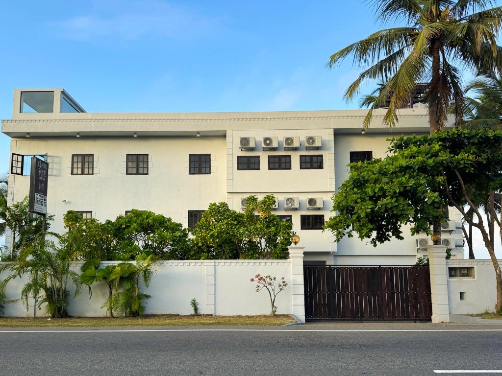 MOI Induruwa by DBI Hotel