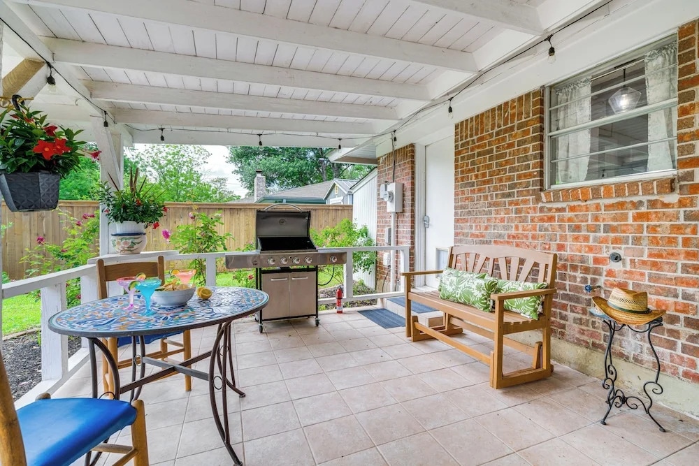 Pet-friendly Round Rock Home Near Dell Diamond!