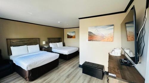 Motel 7 Inn & Suites