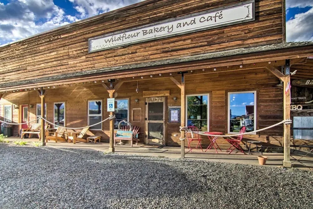 Montana's Emigrant Peaks Getaway: Apt w/ Amenities