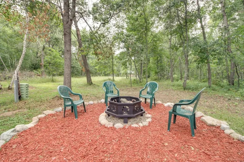 Pequot Lakes Vacation Rental w/ Patio & Fire Pit