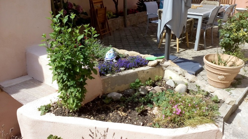 Bed & Breakfast In Brugairolles