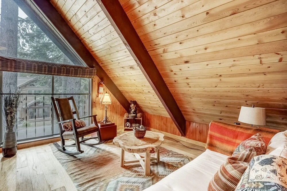 Woodland Escape - Cute Little Cabin in the Woods!