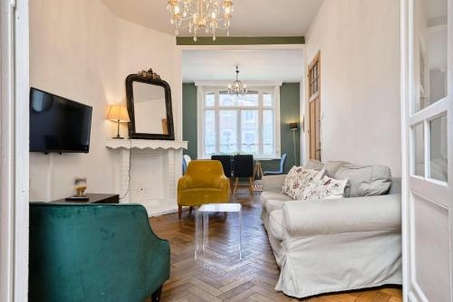 Beautiful 1900 house full equipped 4bdrm garden!