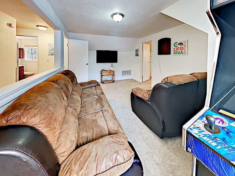 2641 Lipan Street Home 4 Bedrooms 3 Bathrooms Home