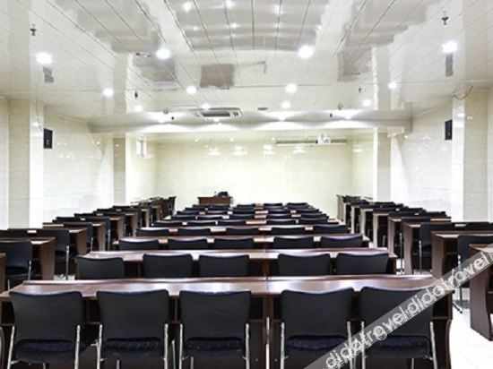 Longdu Business Hotel