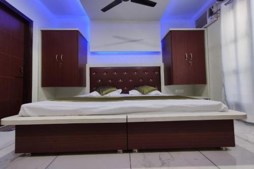 OYO 82478 Hotel Sky Tower