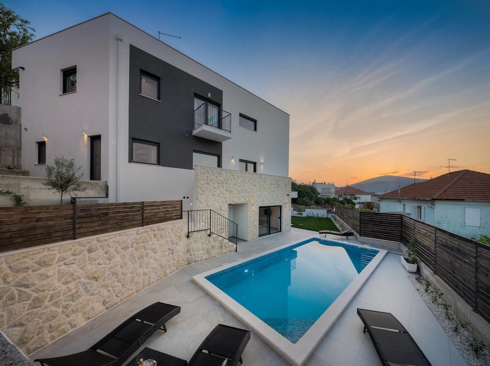 Villa Salt