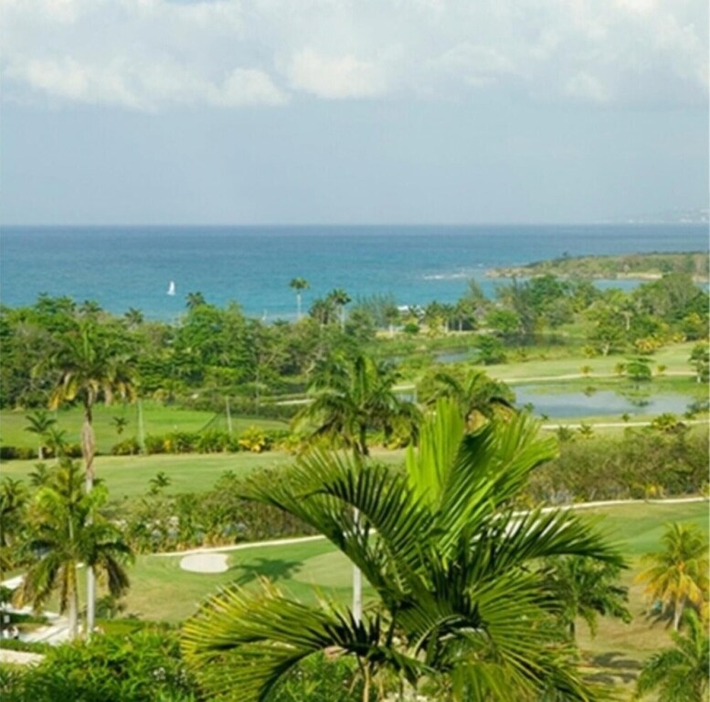 The Charles and The Earl