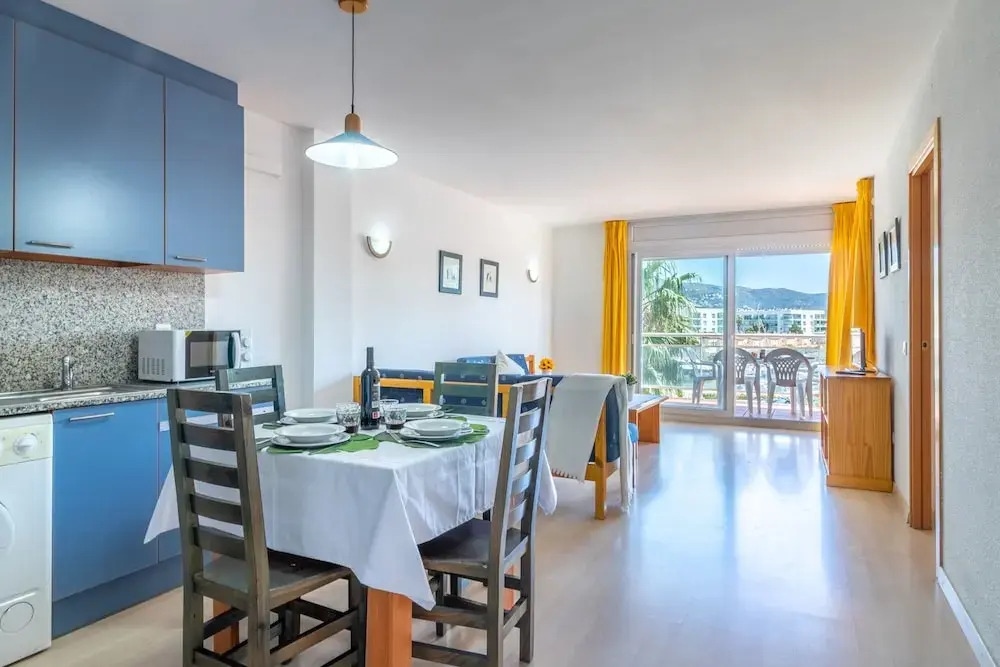 Port Canigó by BT Apartments