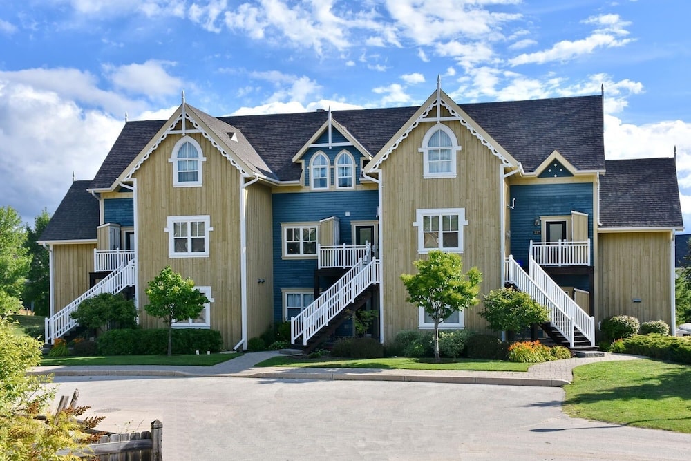 Blue Mountain Historic Snowbridge