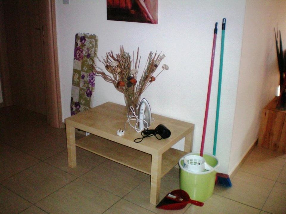 103 ELEGANT 2 bed apartment with free Wifi, AC, pool & gym!