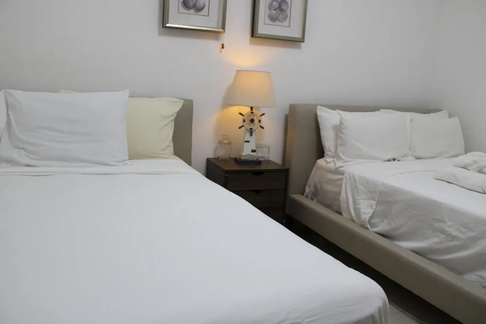 Las Olas 2BR 6PAX 3Bds HugeTerrace
