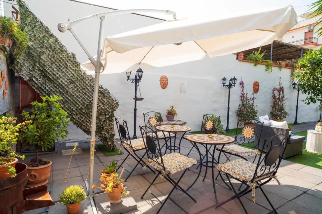 A Ugghia Guest House