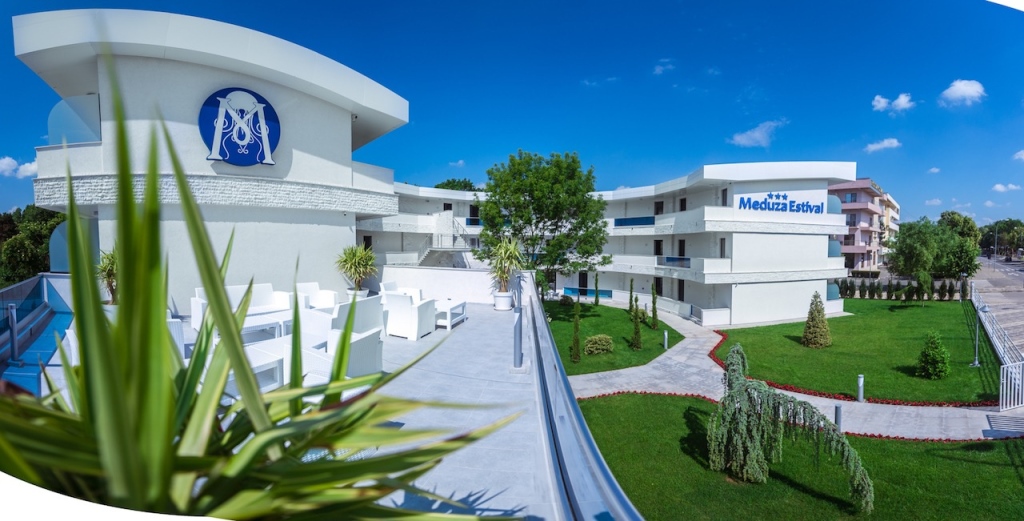 Hotel Meduza Estival