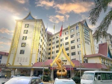 Golden Phoenix Hotel