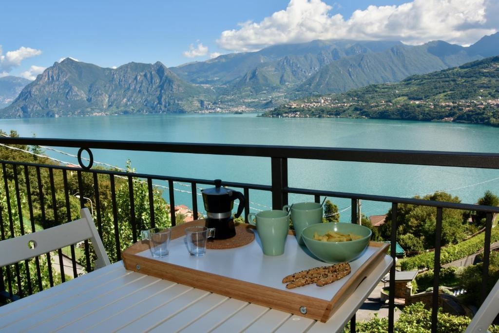 Italian Vacation Homes - La Petite Maison du Lac