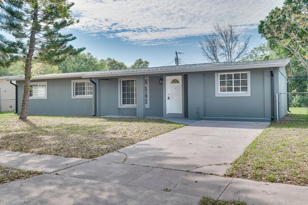 Cocoa Home w/ Large Yard: 3 Mi to Indian River!