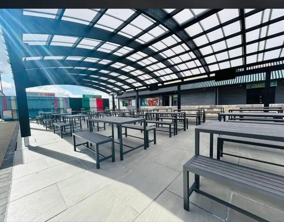 3 Bedroom Stunning Caravan Justin