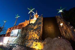 Chapel Coconuts Kameyama