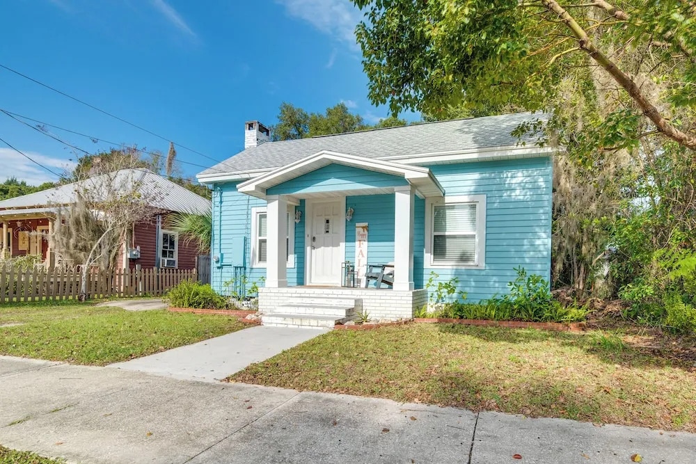 Walk to River & Shops: Downtown Dunnellon Escape