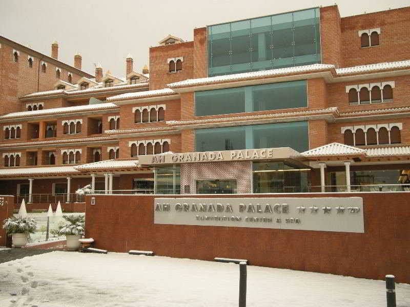 Granada Palace Suites Business & Spa