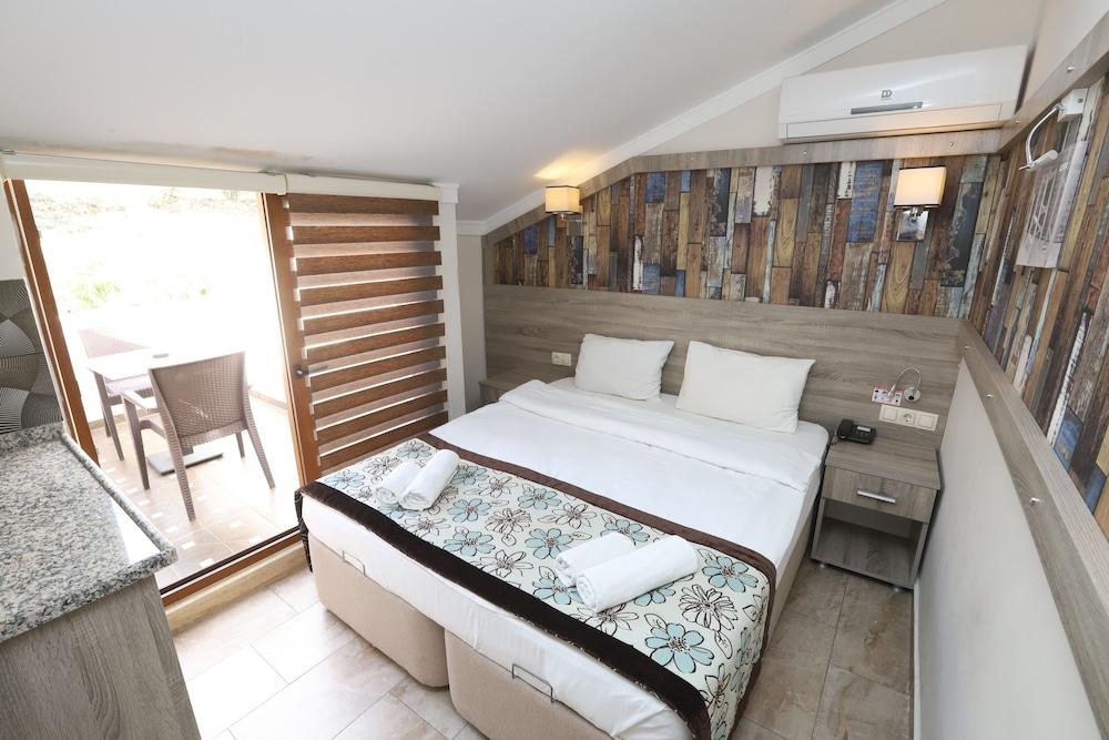 Street 61 Studio Hotel