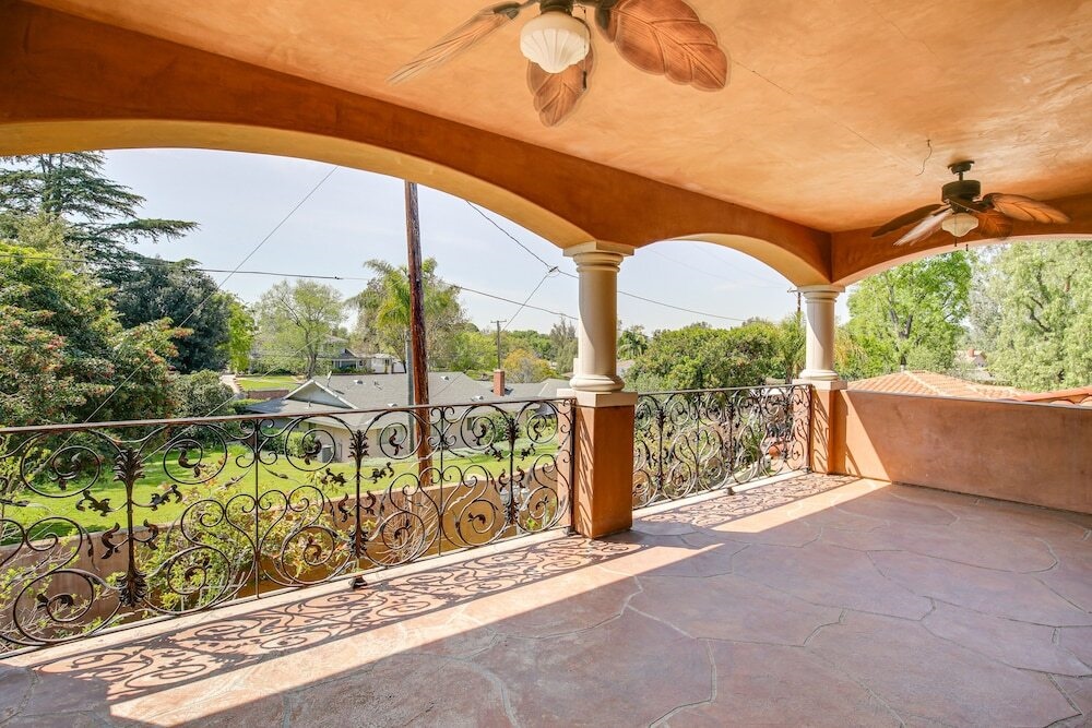 Spacious Fullerton Villa w/ Private Pool & Hot Tub