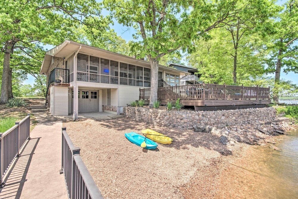 Private Dock: Home on Lake of the Ozarks