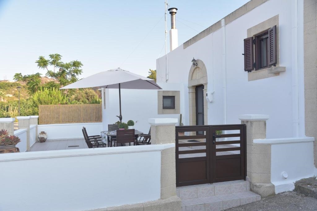 KAMARA traditional house