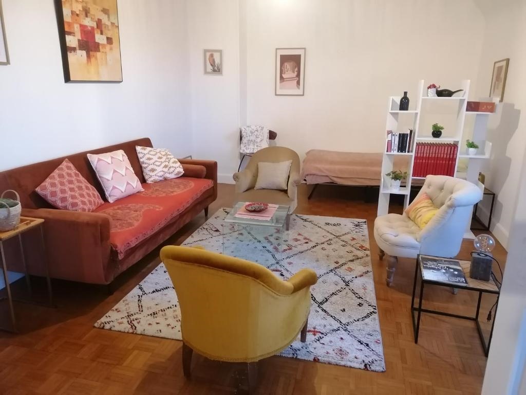 Appartement 85 m2 centre-ville entierement renove