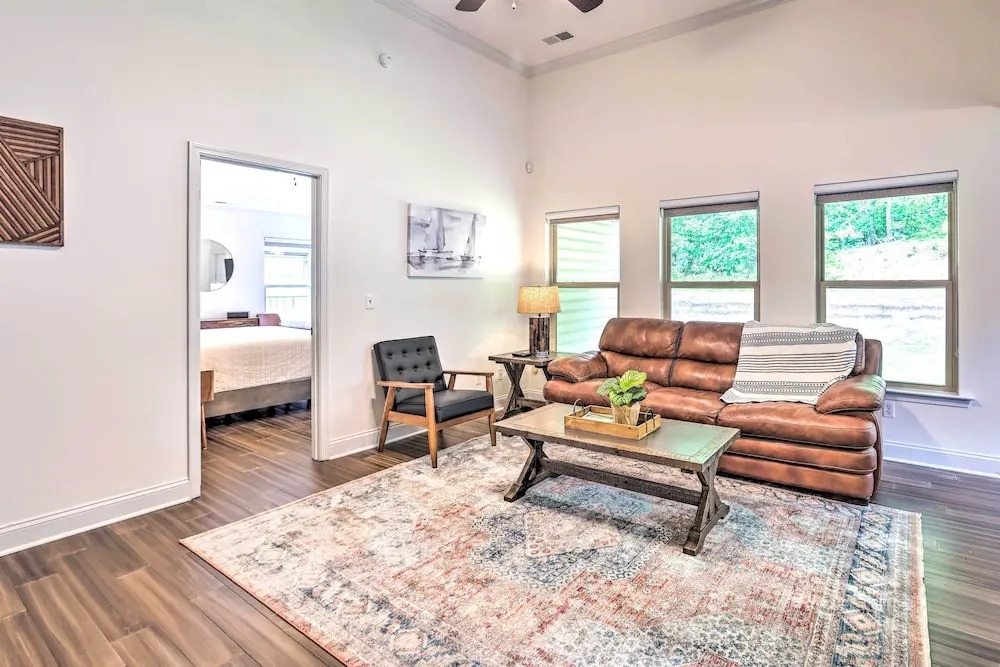 Family-friendly Calera Getaway w/ Game Room!