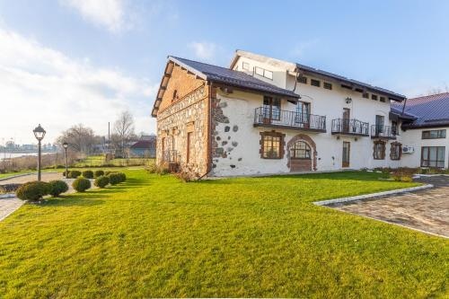Ostrov Park Hotel