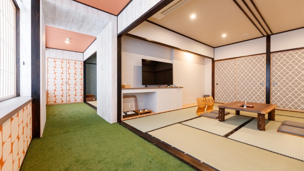 Aiken To Sugosu Honkaku Ryokan Gekka