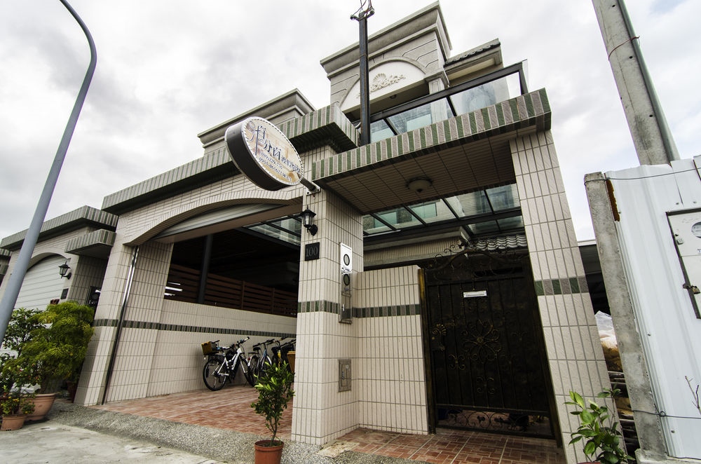 100 Per Centum Homestay