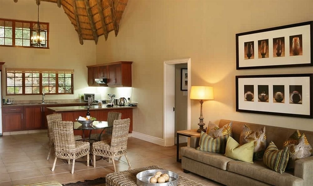 Champagne Castle Hotel