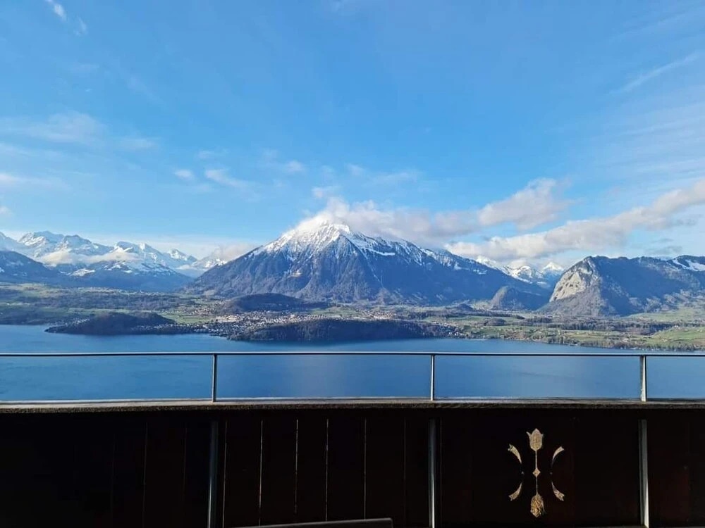 Chalet With View Of The Mountains And The Thun Lake