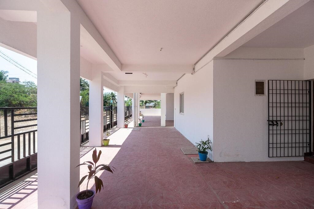 The Swarg Residence by OYO Rooms