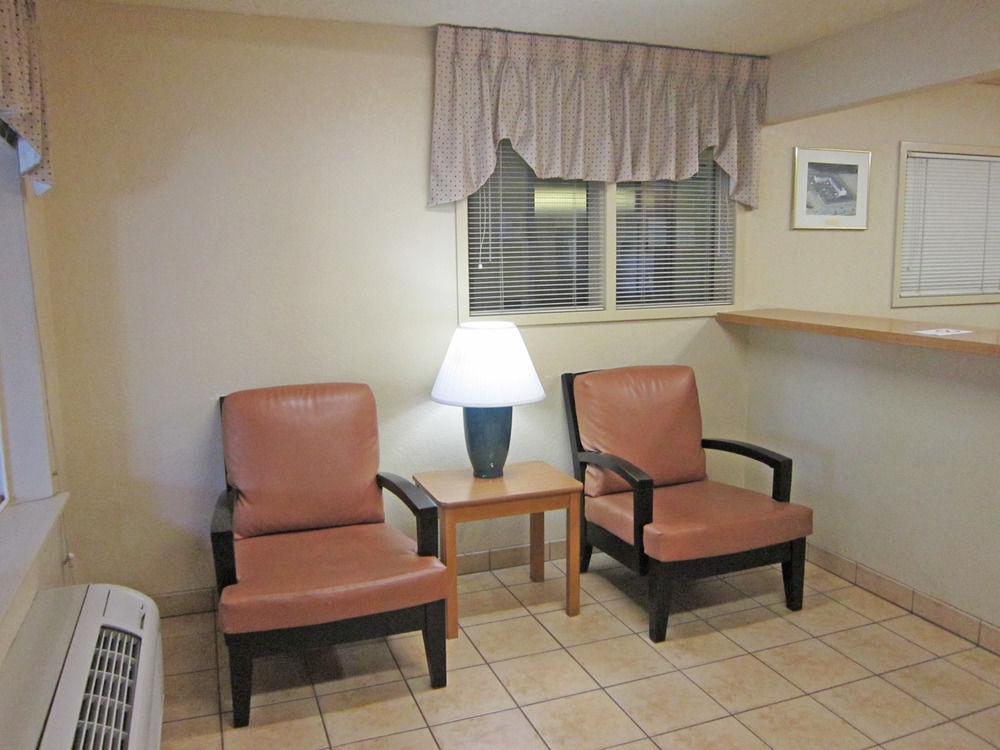 HomeTowne Studios Tacoma - Puyallup