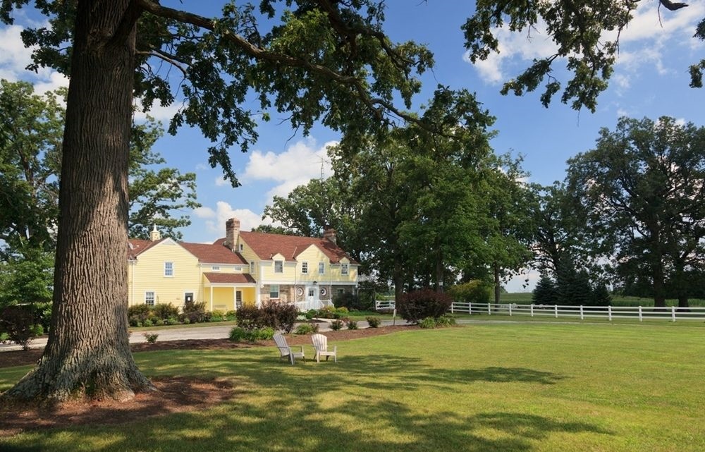 Hideaway Country Inn