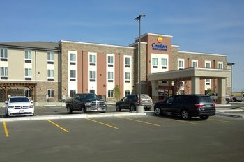 Heartland Inn and Suites