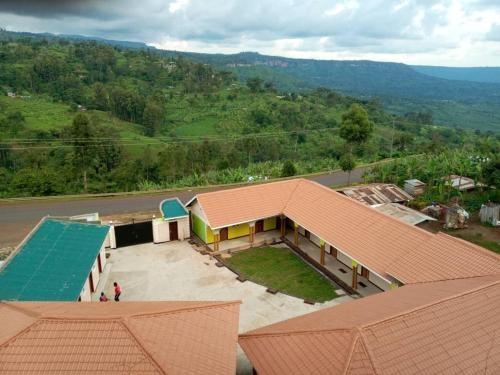 Sipi Travellers Lodge