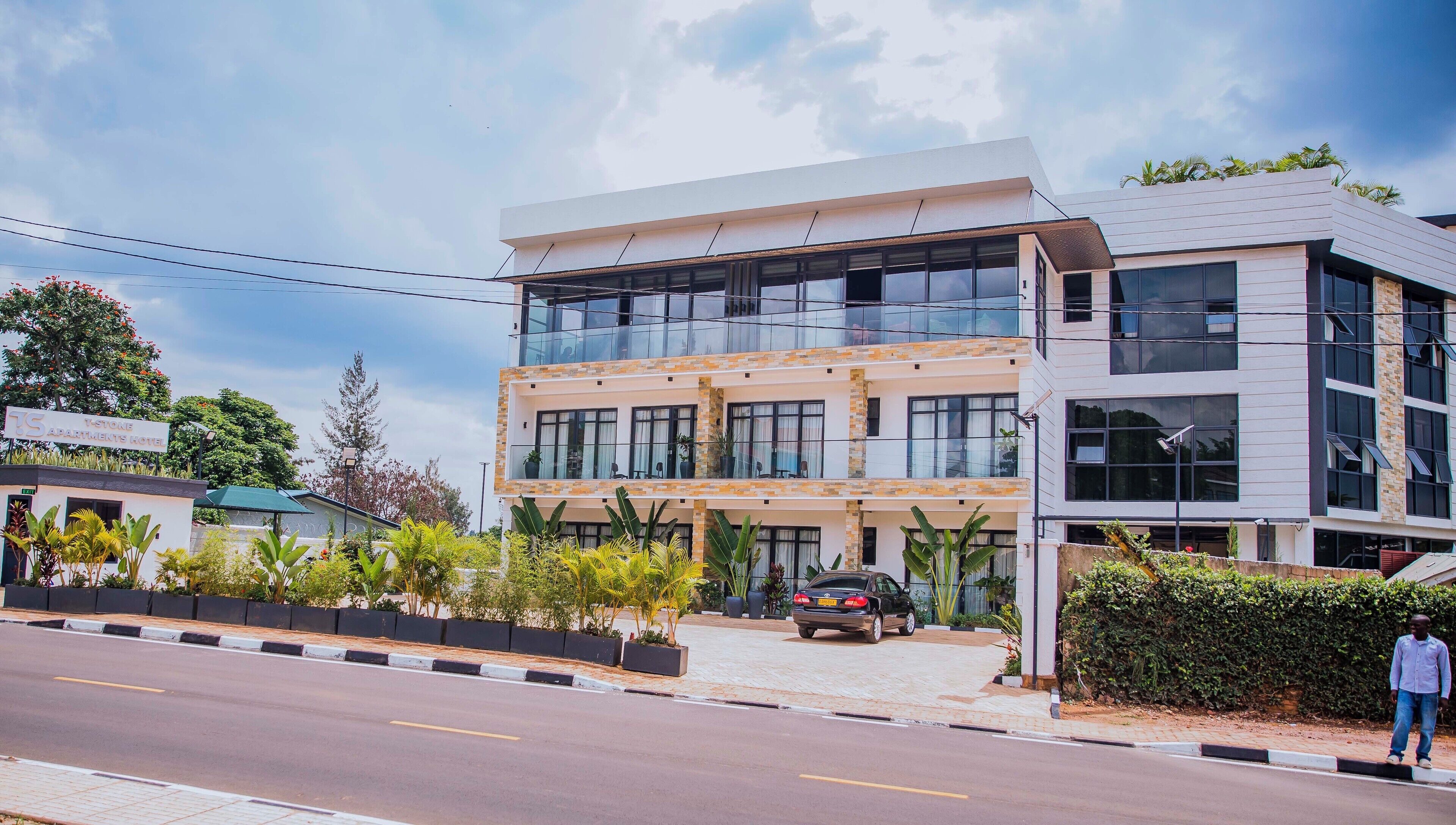 T-Stone Apartment Hotel