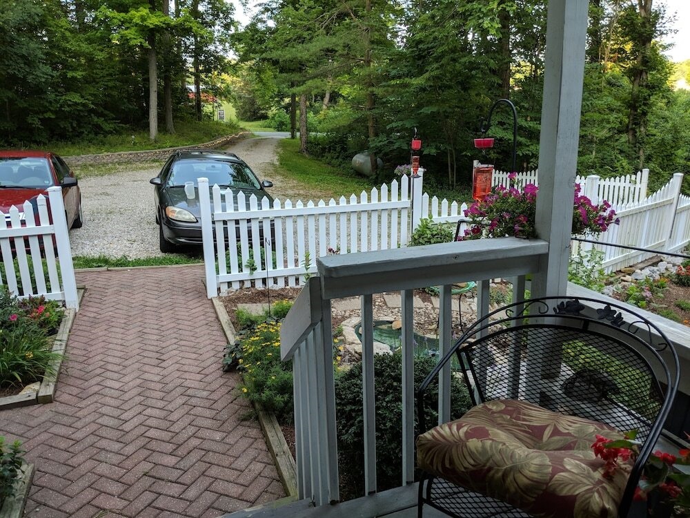 Acorn Ridge Bed and Breakfast