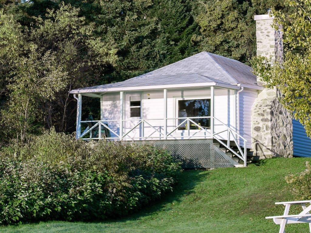 Au Pic De L'aurore Motel-Chalets