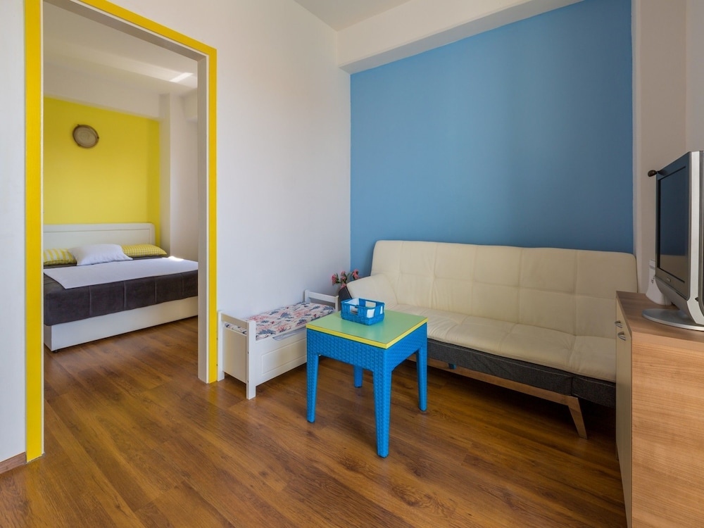 Apartment Lovor