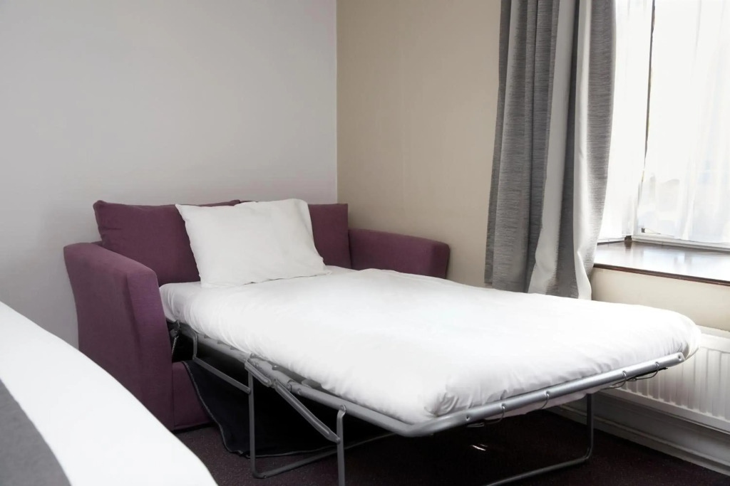 Premier Inn Basingstoke South