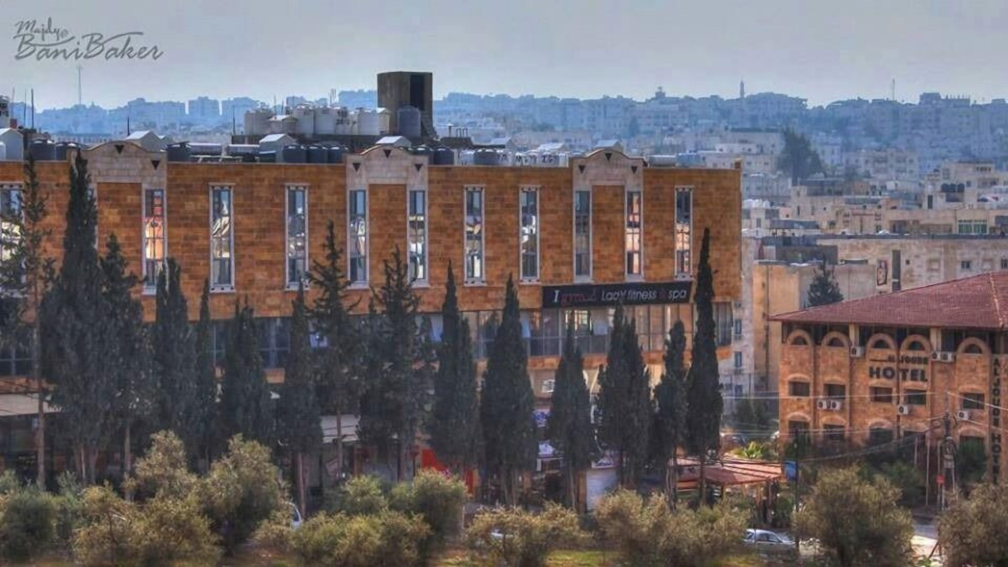 Azmal Hotel & Suites